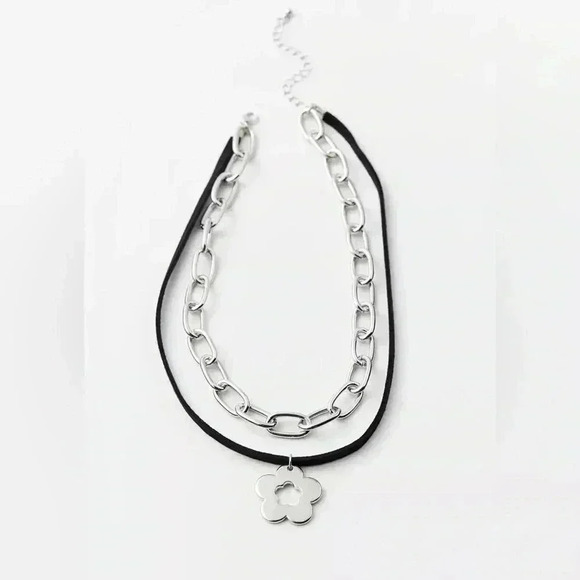 New Urban Outfitters Flower Chain Corded Layered Silver Choker Necklace - Picture 2 of 6